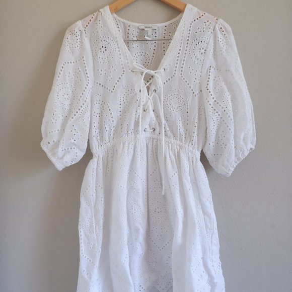 Forever 21 Dresses & Skirts - Forever21 white lace mini dress
